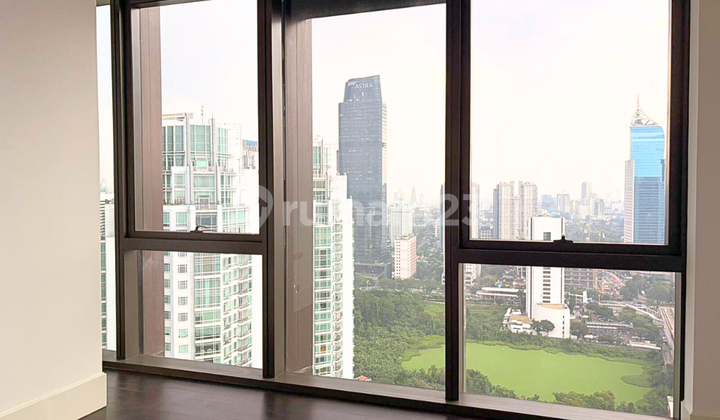 Apartemen St. Regis High Floor Coldwell Banker