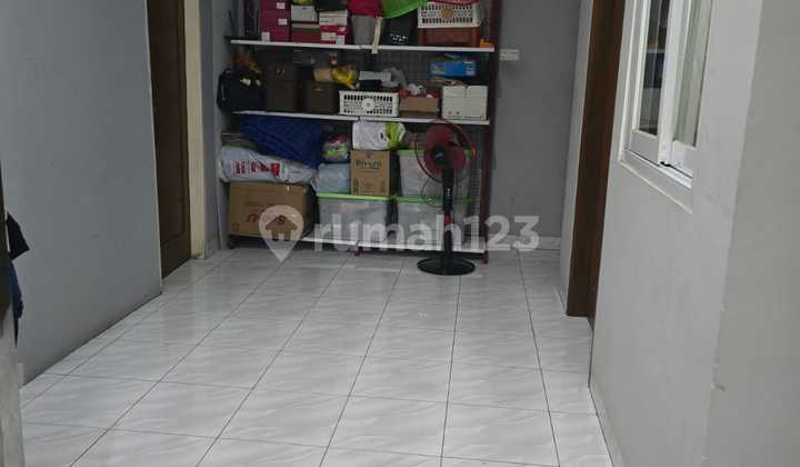 For Sale Nice House Strategic Location 2