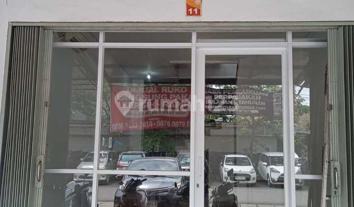 For Sale: 2 1/4-Story Shop House in the Popular Pasmod Area, Taman Surya For Sale: 2 1/4-Story Shop House in the Popular Pasmod Area, Taman Surya