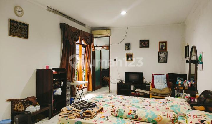 a neat and well-maintained house in Sumber Sari, Bandung 2