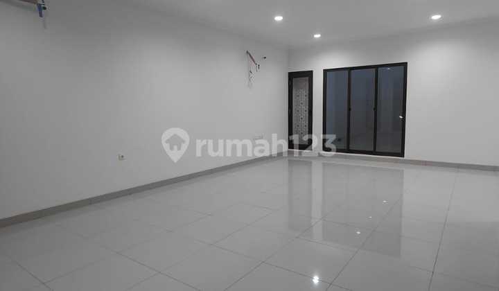 Rumah Minimalis Modern Keren di Summarecon Bandung 2