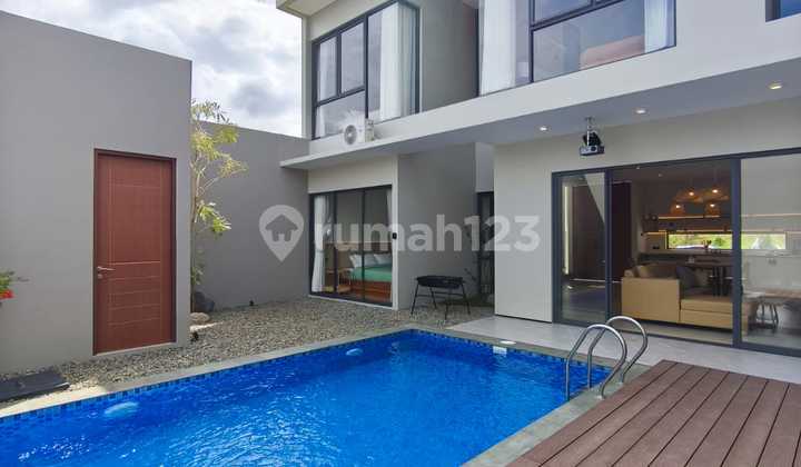 Rumah Baru Keren Full Furnished di Setra Duta Bandung