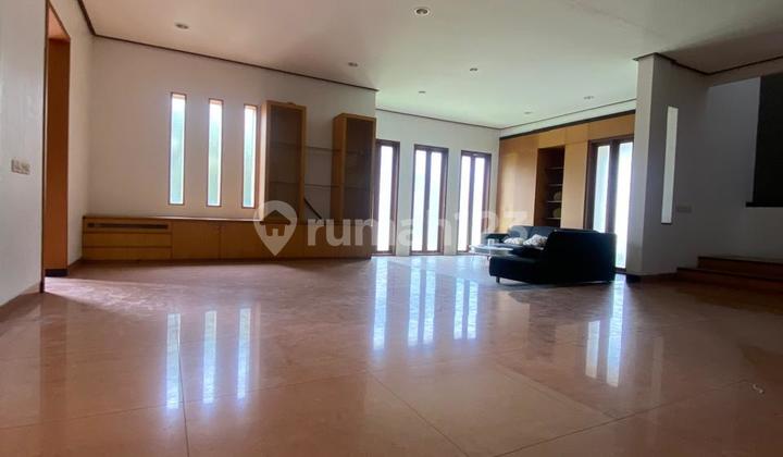 Rumah Keren Minimalis di Setra Duta Bandung