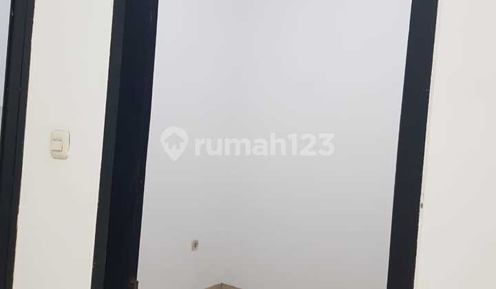 Rumah Minimalis Siap Huni di Singgasana Bandung 2