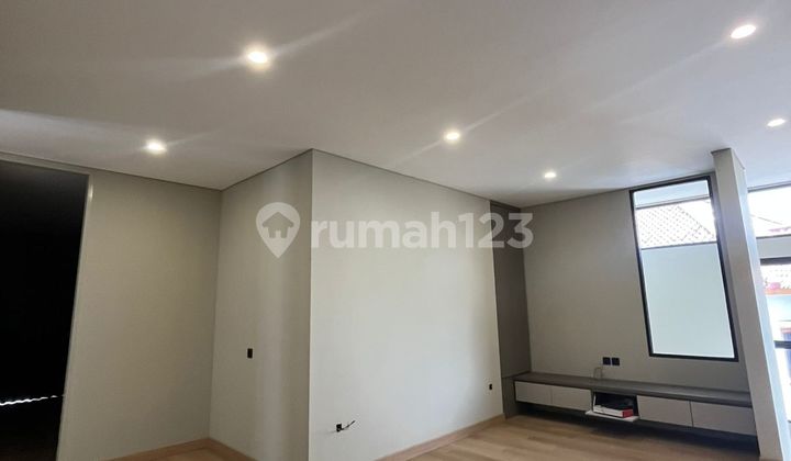 Rumah Baru Modern Mewah di Setiabudi Bandung 2