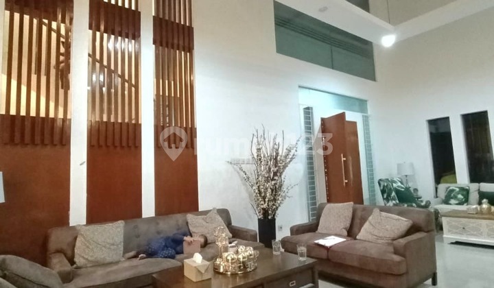 Beautiful Ready-to-Live Home in Singgasana Pradana