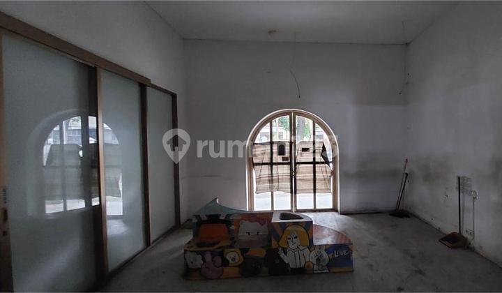 Ruang Usaha Besar Strategis di Sayap Dago Bandung Ruang Usaha Besar Strategis di Sayap Dago Bandung