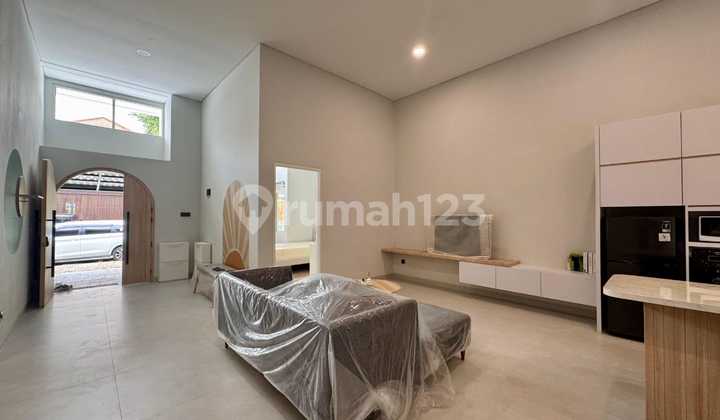 Rumah Modern Dengan Design Elegan Di Tatar Mayang Sunda KBP Rumah Modern Dengan Design Elegan Di Tatar Mayang Sunda KBP