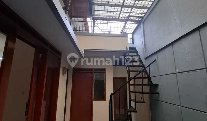 Rumah Minimalis Nyaman di Singgasana Bandung 2
