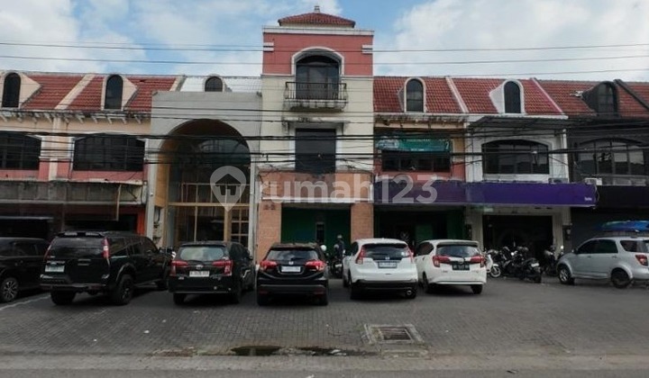 Ruko Murah 3 Lantai di Area Ramai The Park Mall Solo Baru, Grogol