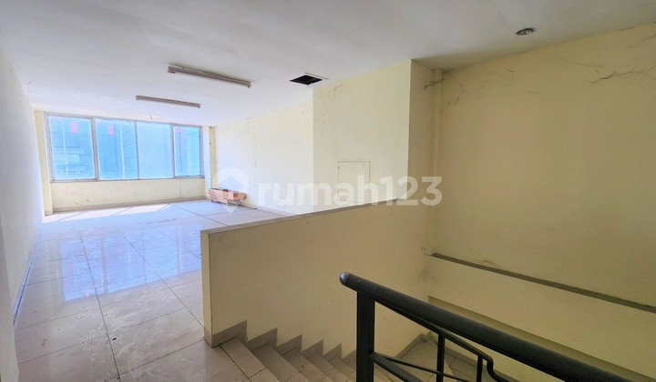 4-Storey Shop House in Purwosari Laweyan Solo, Opposite Purwosari Station 2