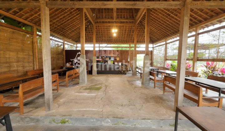 Ruang Usaha Bonus Joglo di Gonilan Kartasura Area Kampus Ums