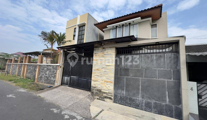 Affordable Luxury House in Solo Baru Grogol, Central Business District Area 2