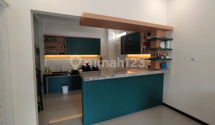 Rumah Hook Murah 2 Lantai di Gumpang Kartosuro Dekat Ums Solo