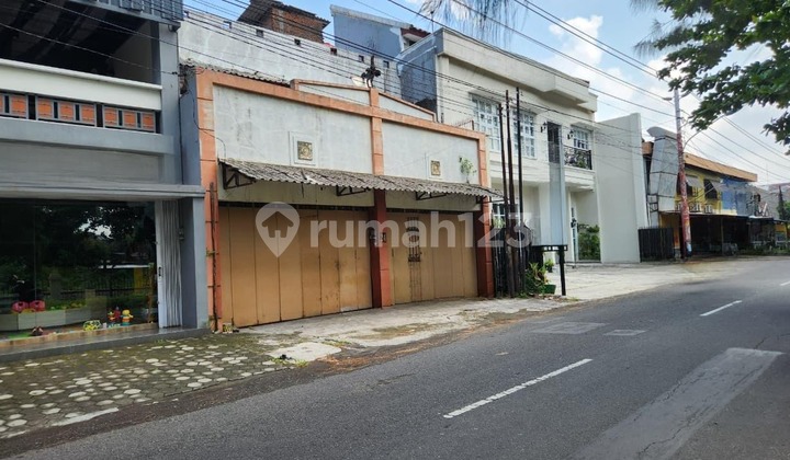 Cheap Rentals in Manahan, Banjarsari, Solo, near Manahan Stadium 1