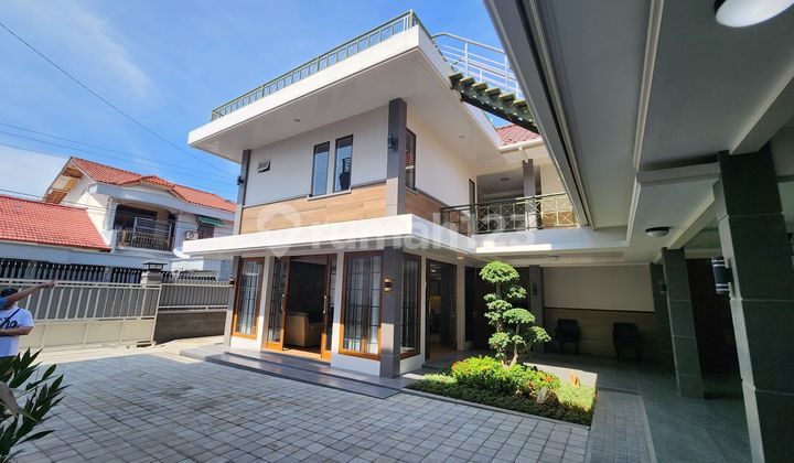 Rumah Baru Full Furnished Tengah Kota Solo Area Taman Sriwedari 2