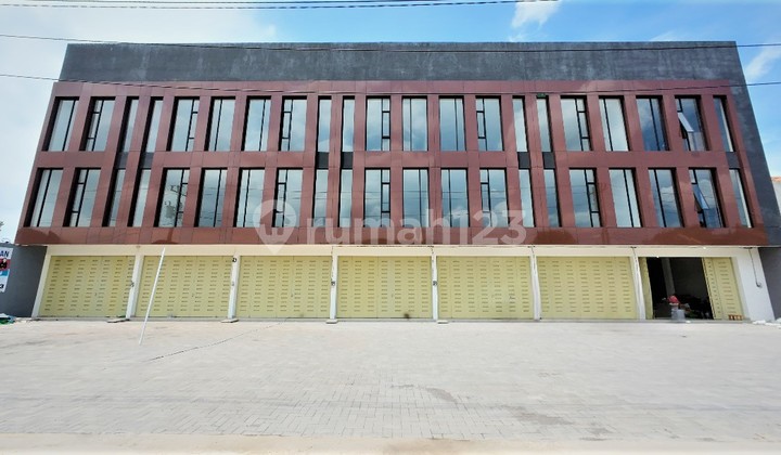 New Cheap Shop House in Colomadu Near Manahan Stadium Solo