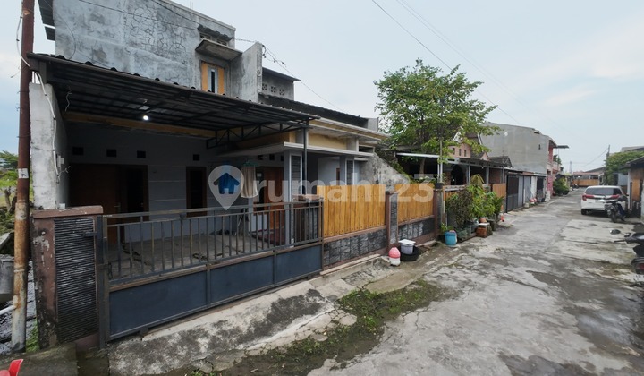 Rumah hook di Singopuran Kartosuro Solo dekat Luwes  2