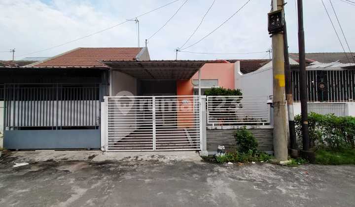 Affordable House in Solo Baru Grogol Area Behind The Park Mall 2