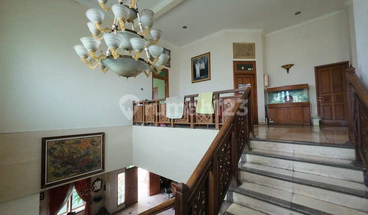 Rumah mewah murah di Kartosuro Solo Jl. Adi Sumarmo dekat Luwes 2