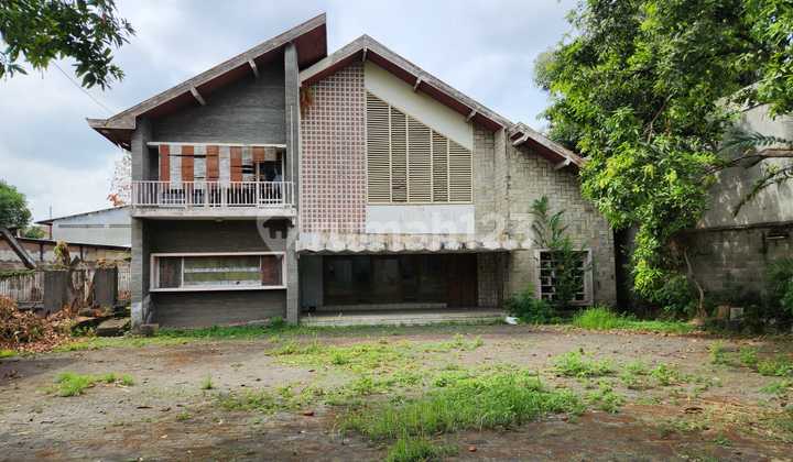 Business Space 2000 M2 in Jebres Near Pasar Gedhe & St Balapan Solo Business Space 2000 M2 in Jebres Near Pasar Gedhe & St Balapan Solo