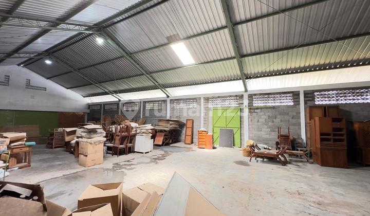 Warehouse Rent in Kartosuro Solo with Container Access
