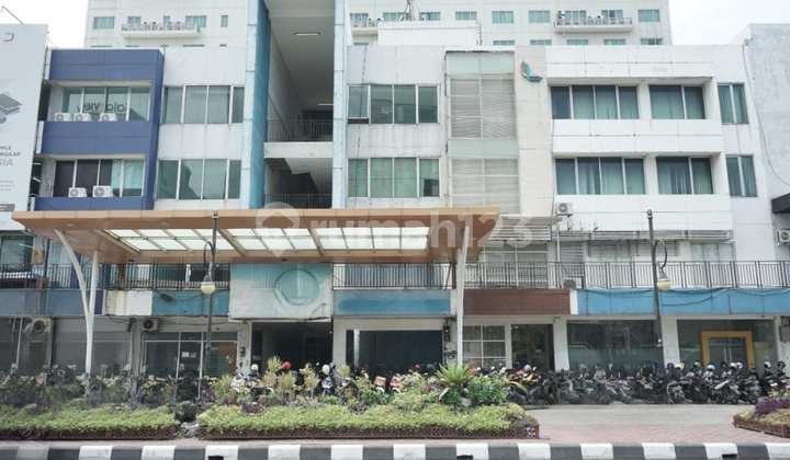 Ruko 4 Lantai di Purwosari Laweyan Solo Depan Stasiun Purwosari