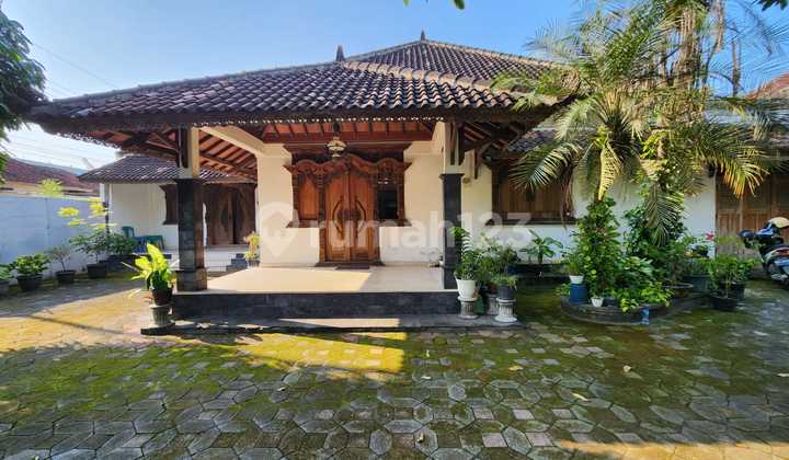 Rumah Joglo Etnik Tengah Kota di Punggawan Banjarsari Solo 2