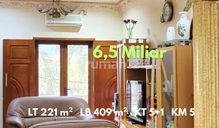 For Quick Sale: 3-Story Corner House in Kopyor Barat, Kelapa Gading For Quick Sale: 3-Story Corner House in Kopyor Barat, Kelapa Gading