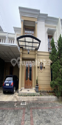 Strategic Town House for Sale in Pasar Minggu Near Aeon Mall