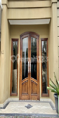 For Sale: Joe Town House in Pasar Minggu, Close to Shopping Centers and Hospitals, Very Strategic Location