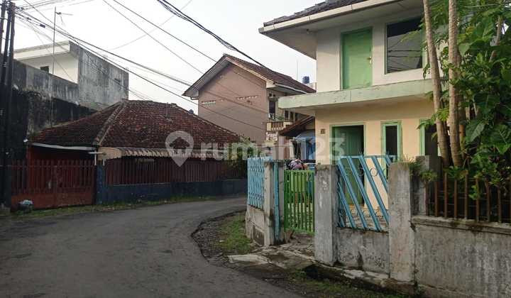 Rumah Hook Di Pusat Kota Jl. Komarasari, Tasikmalaya 2