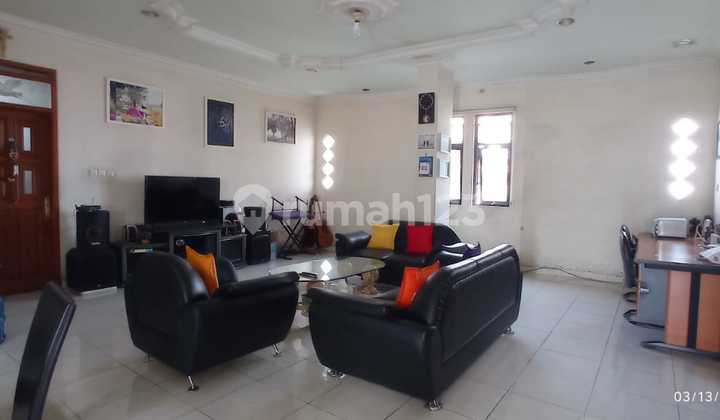 For Sale/ Lease 3-Story Shop House on Jl. Hz. Mustofa, Tasikmalaya 2