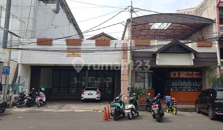 Tempat Usaha Rumah Makan Masih Berjalan Lebar Muka 16 Meter Dekat Mesjid Agung, Tasikmalaya Tempat Usaha Rumah Makan Masih Berjalan Lebar Muka 16 Meter Dekat Mesjid Agung, Tasikmalaya