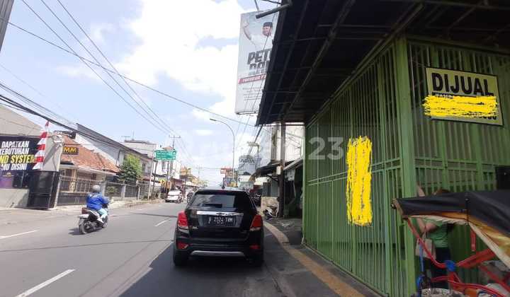 For Sale 2.5-Story Shop House on Jl. Nagarawangi, Tasikmalaya 2