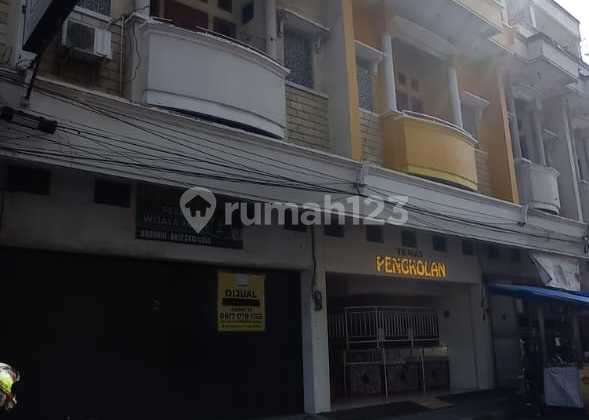 For Sale: Strategic 4.5-Story Shophouse on Jl. Pasar Kidul, Tasikmalaya 2