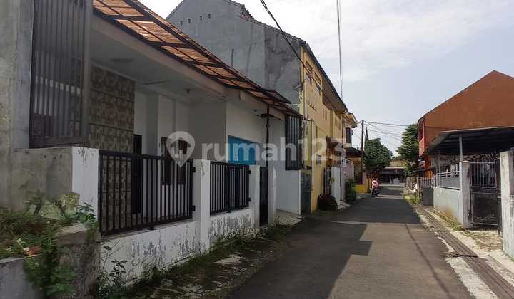 Rumah Dekat Stasiun Kereta Api Jl. Rasamala, Tasikmalaya Rumah Dekat Stasiun Kereta Api Jl. Rasamala, Tasikmalaya