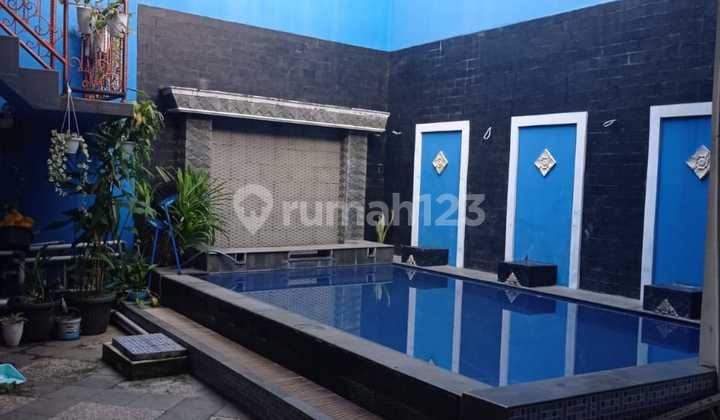 Rumah Esthetic Siap Huni dengan Privat Swimming Pool Jl. Cikalang Tengah, Tasikmalaya