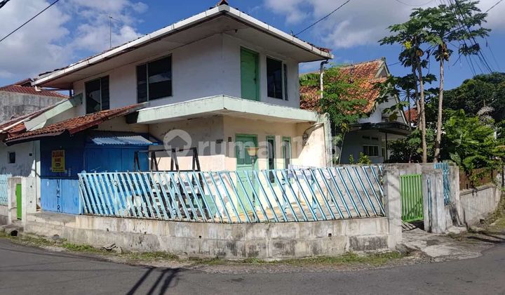 Rumah Hook Di Pusat Kota Jl. Komarasari, Tasikmalaya