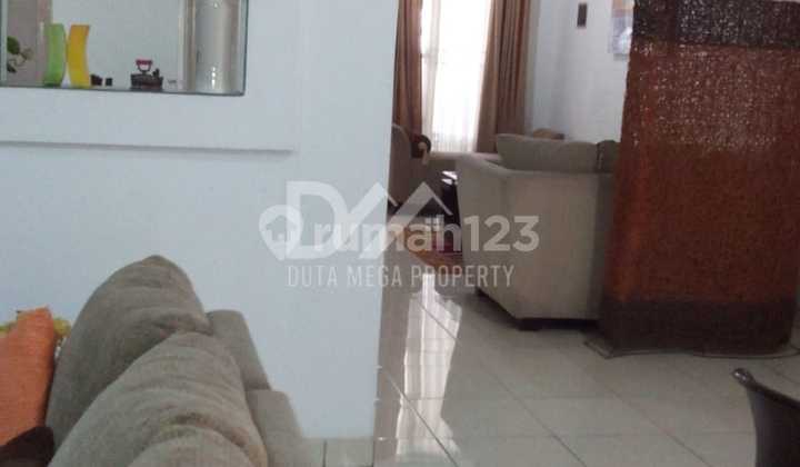 Rumah Dua Lantai Di Villa Melati Mas  2