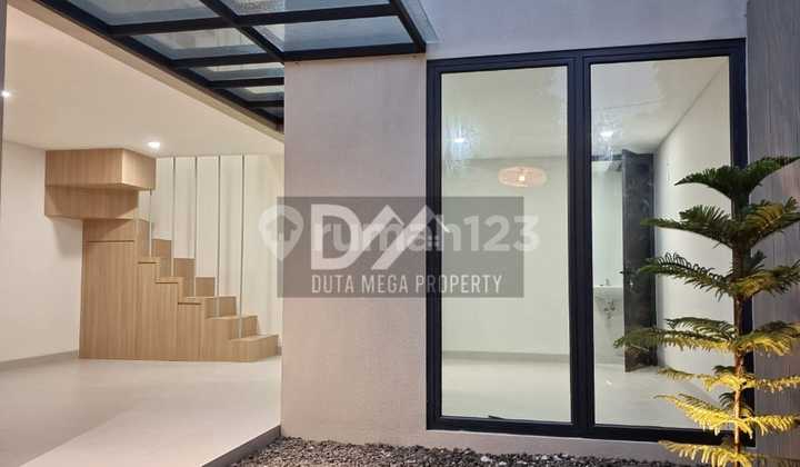 Dijual Rumah Design Villa di Serpong Garden 2