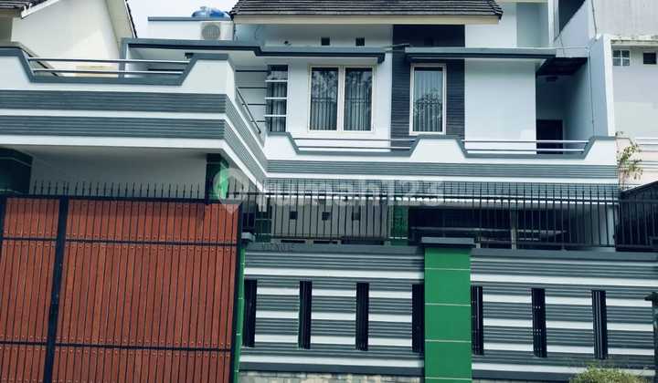 Rumah Luas Di Villa Melati Mas