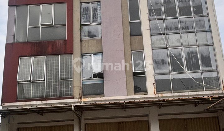 For Rent: 3-Unit Row Shophouse in Puspitek Area. 1