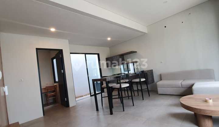 Dijual Rumah Modern Furnish di Cluster Myza Bsd City 2