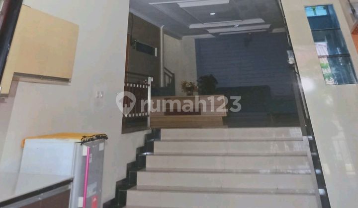 Rumh Cantik Besar Strategis Nan Murah di Sunter