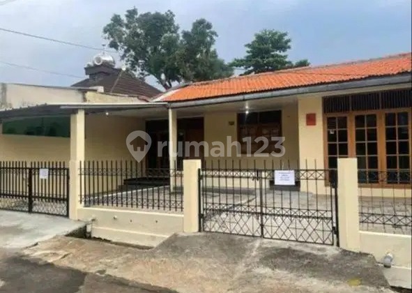 Ready-to-Occupy House in Pondok Bambu, Duren Sawit, East Jakarta