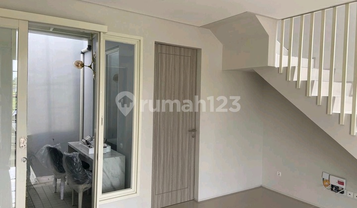 Rumah Queensland Grand Pakuwon Tandes Margomulyo 1