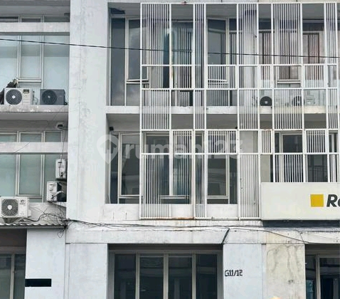 Dian Istana Shop House ~ Moca Terrace