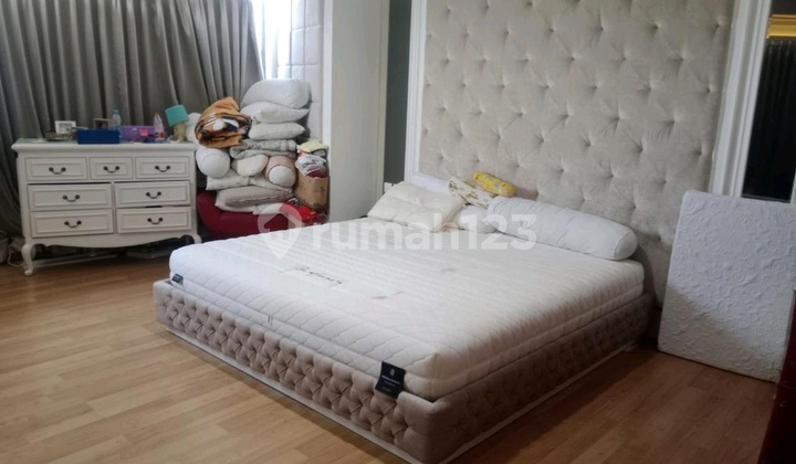 The Peak Apartemen 2