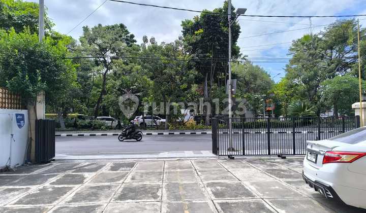 For Sale: Highly Commercial Business Space with Excellent Location on Jalan Raya Diponegoro, Central Surabaya, Near Dr. Soetomo, Polisi Istimewa, Raya Darmo, Kartini. 2
